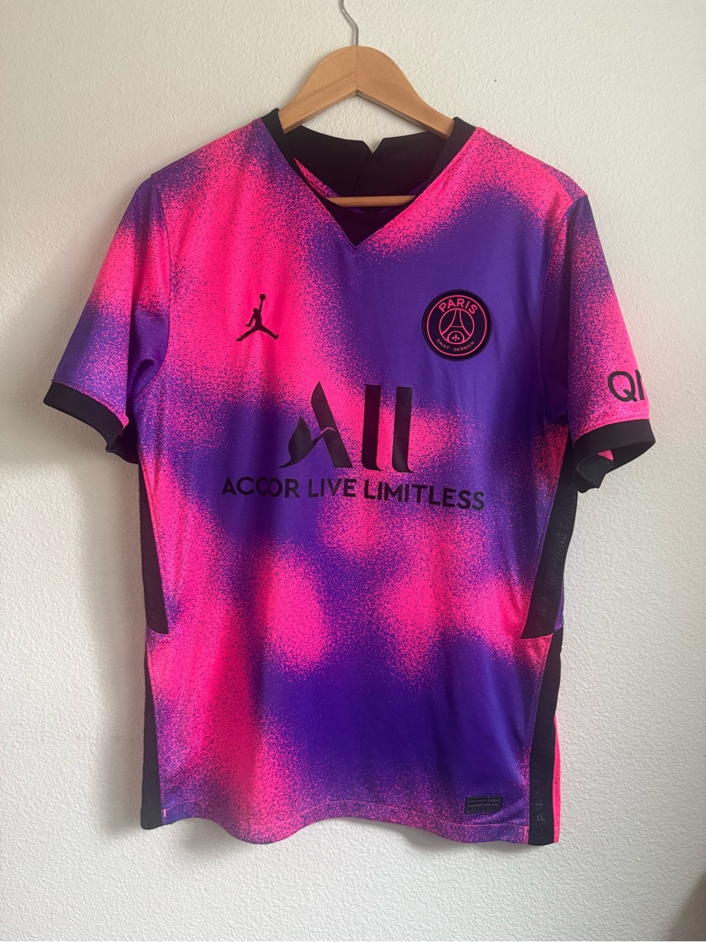Nike Jordan x PSG Paris Saint-Germain 2020/21 Fourth Jersey M Pink/Purple